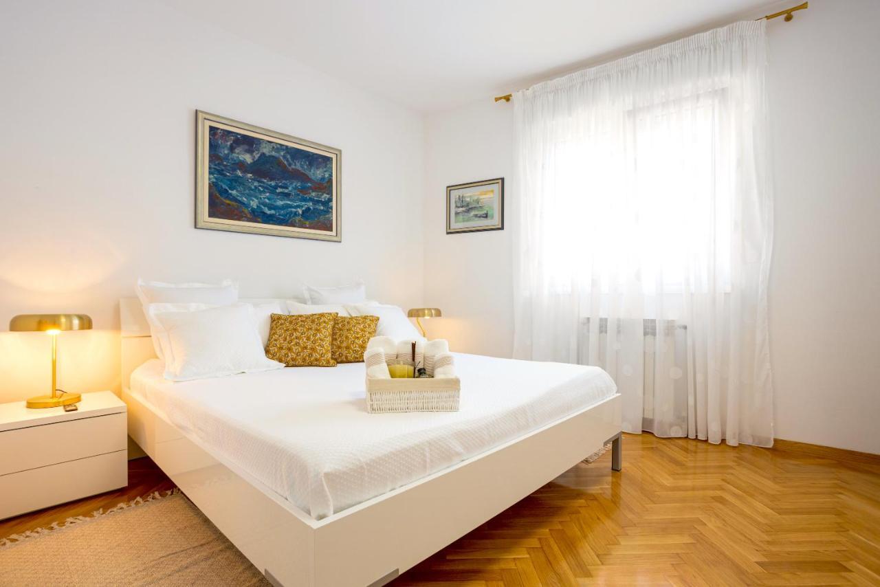 Lux Holiday Apartment Tony @ 10 Min Znjan Beach Split Exterior foto